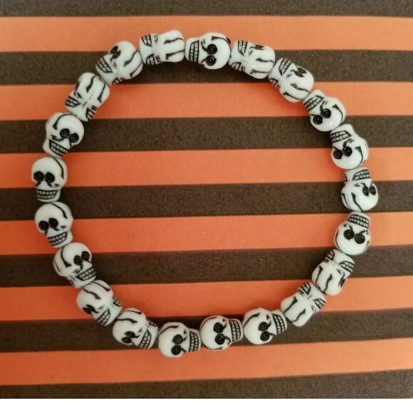 WHITE SKULL BRACELET Stretch Wristband Unisex One Size happy Halloween os white - Picture 1 of 17